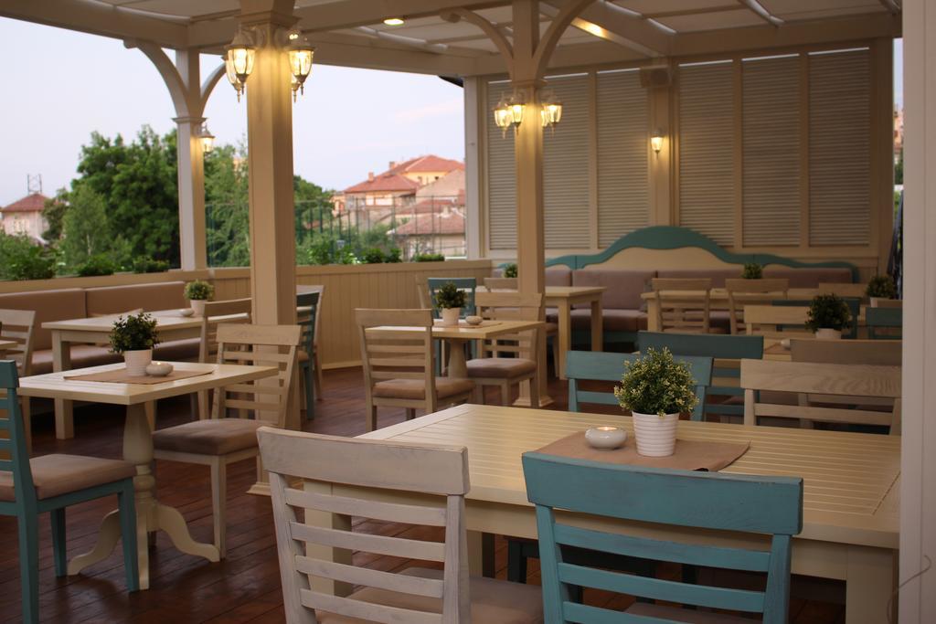 Hotel Nove Svishtov Ngoại thất bức ảnh