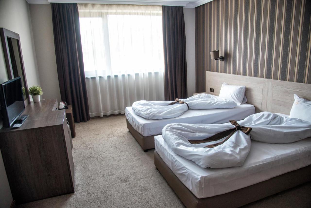 Hotel Nove Svishtov Ngoại thất bức ảnh