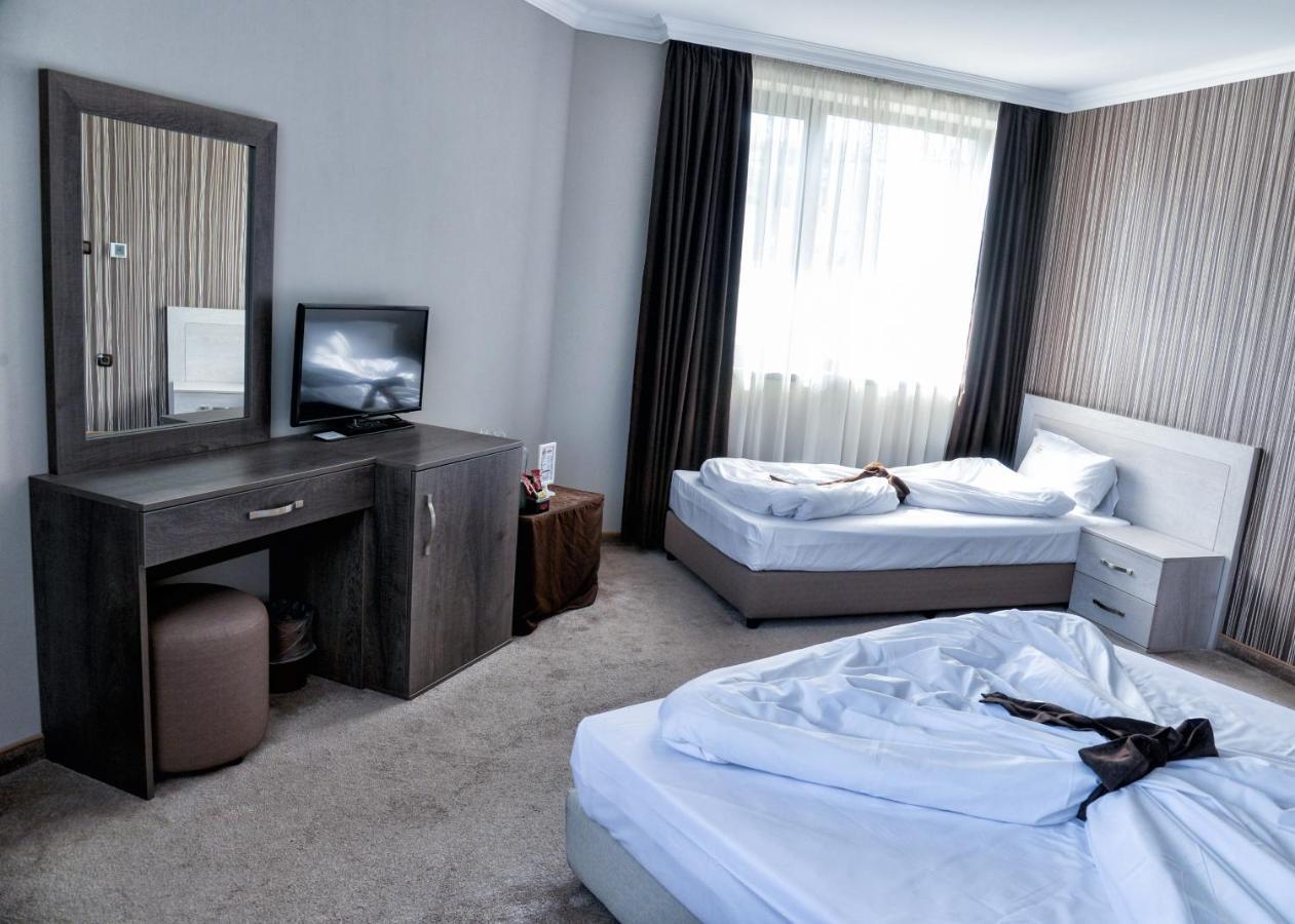 Hotel Nove Svishtov Ngoại thất bức ảnh