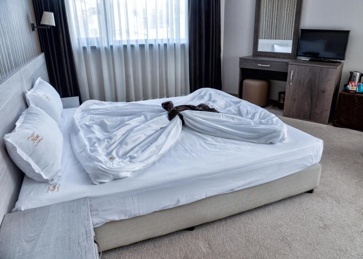 Hotel Nove Svishtov Ngoại thất bức ảnh