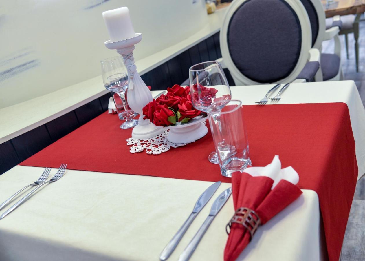 Hotel Nove Svishtov Ngoại thất bức ảnh